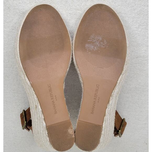 BANANA REPUBLIC Faux Suede Espadrille Wedge Open Toe Sandals sz 7 Cognac - Picture 10 of 11